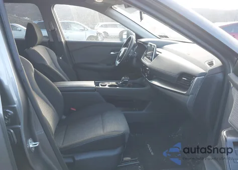 2022 Nissan Rogue Sv Intelligent Awd z USA, uszkodzony, nr VIN 5N1BT3BB7NC684952